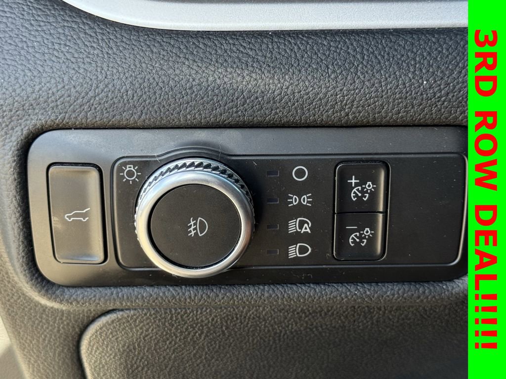 Used 2022 Ford Explorer XLT w/ Equipment Group 202A image 23