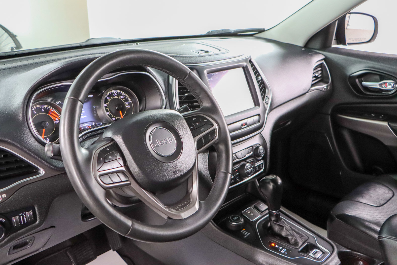 Used 2022 Jeep Cherokee Latitude Lux image 22