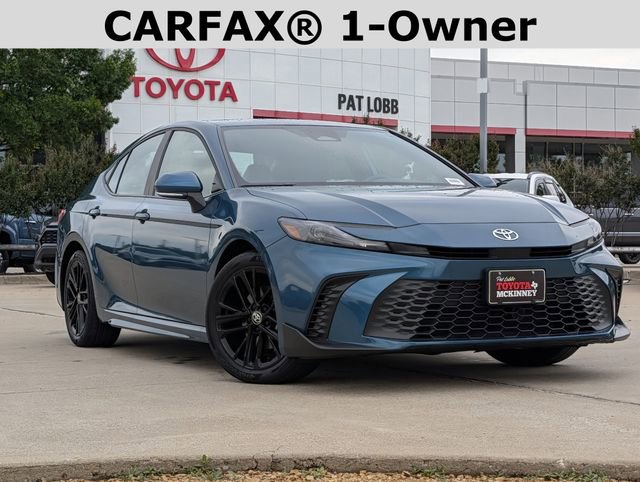 Used 2025 Toyota Camry SE FWD video 2