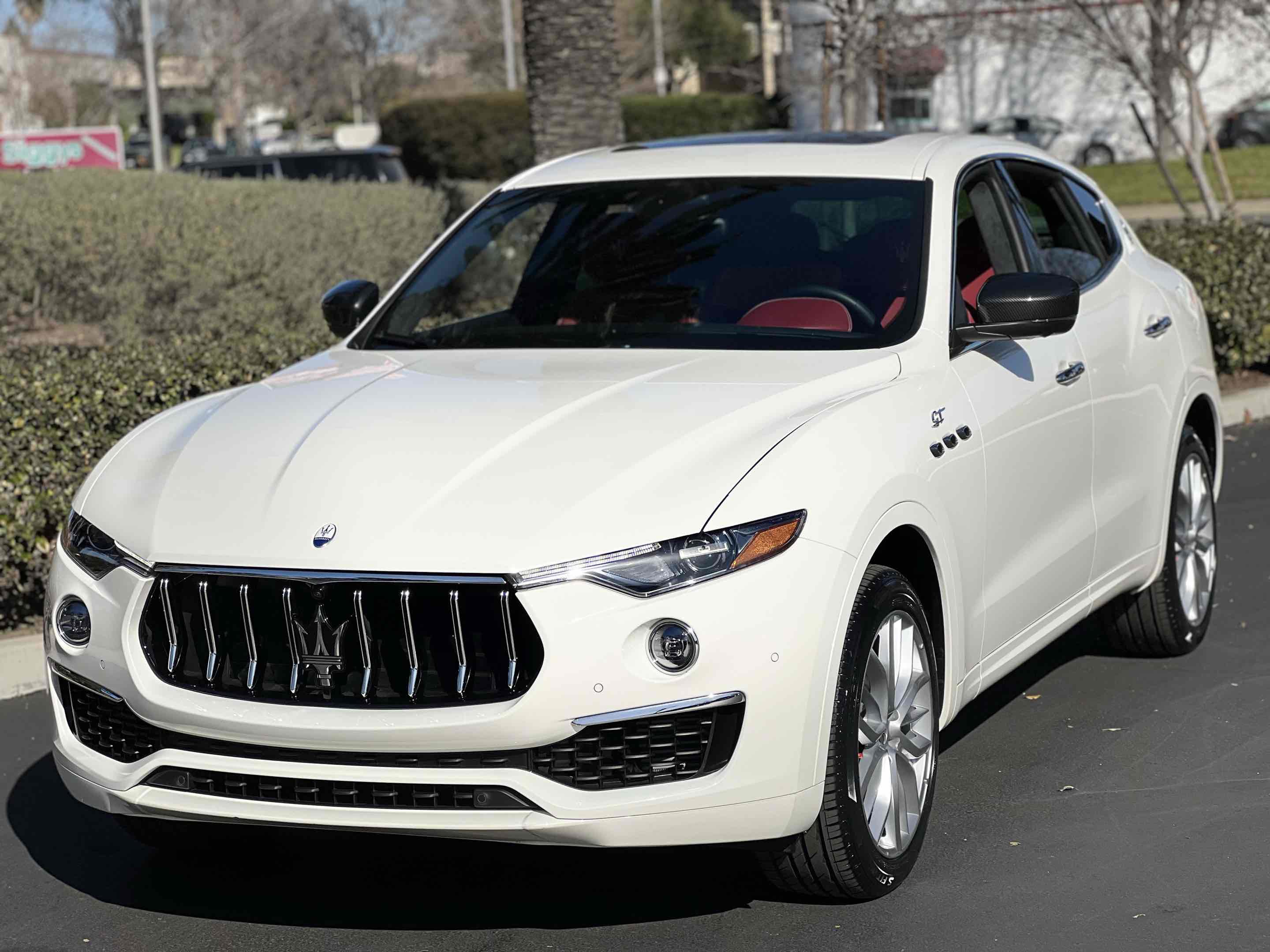 Used 2022 Maserati Levante GT image 34