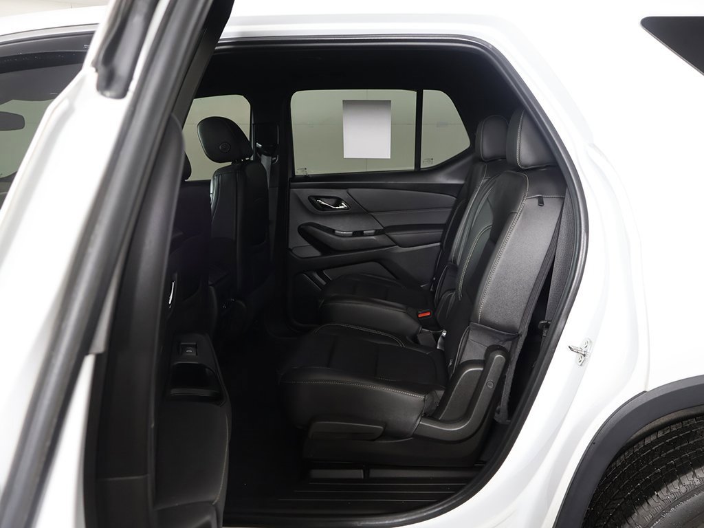 Used 2023 Chevrolet Traverse LT image 29