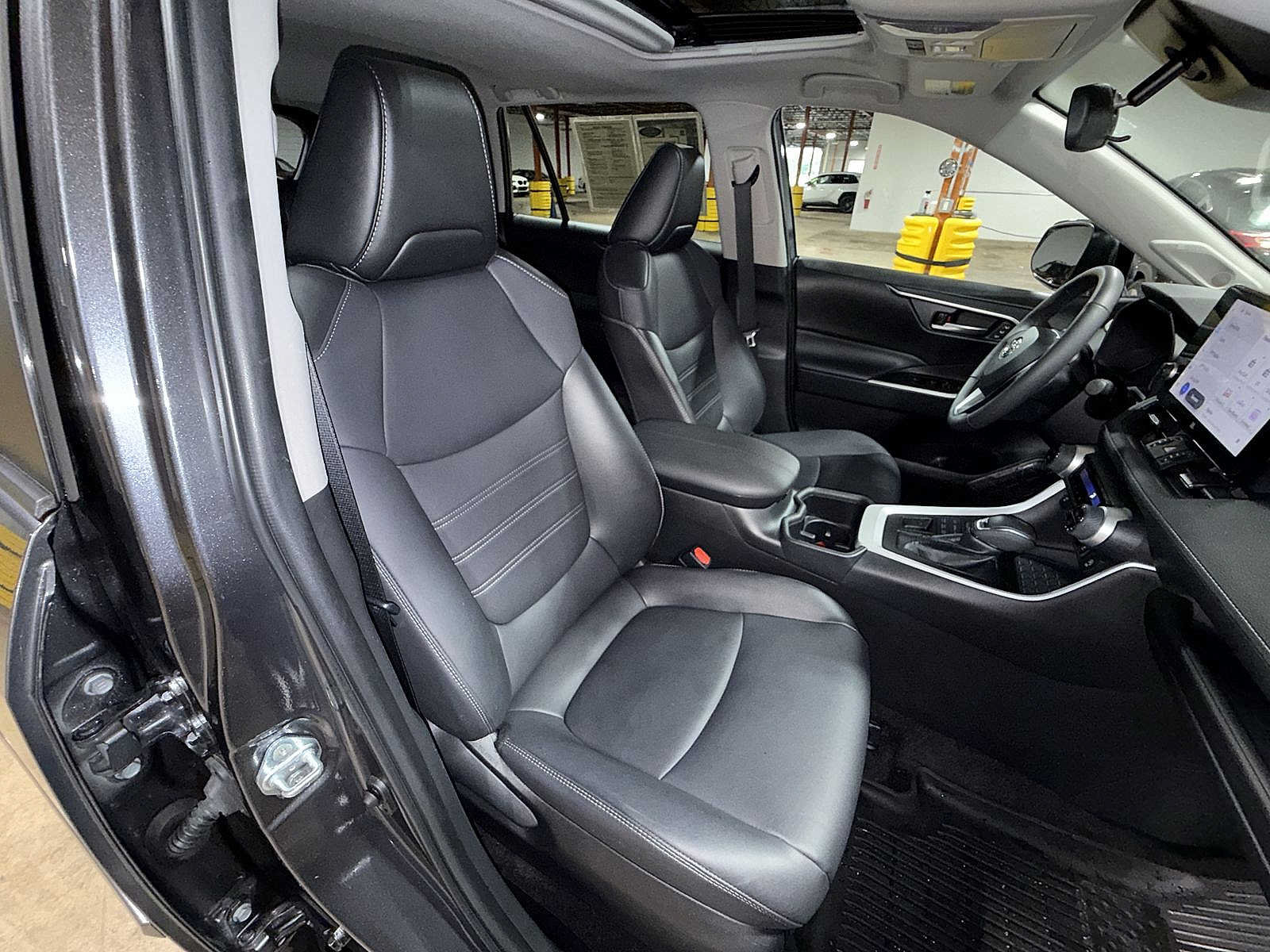 Certified 2023 Toyota RAV4 XLE Premium AWD/4WD image 16