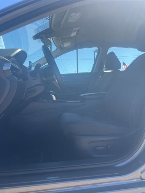 Used 2024 Nissan Altima 2.5 SV FWD image 25