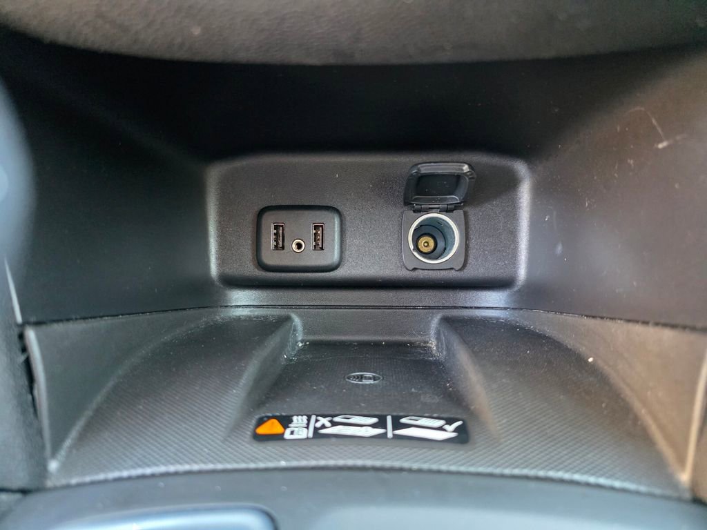 Used 2018 Chevrolet Equinox Premier image 25