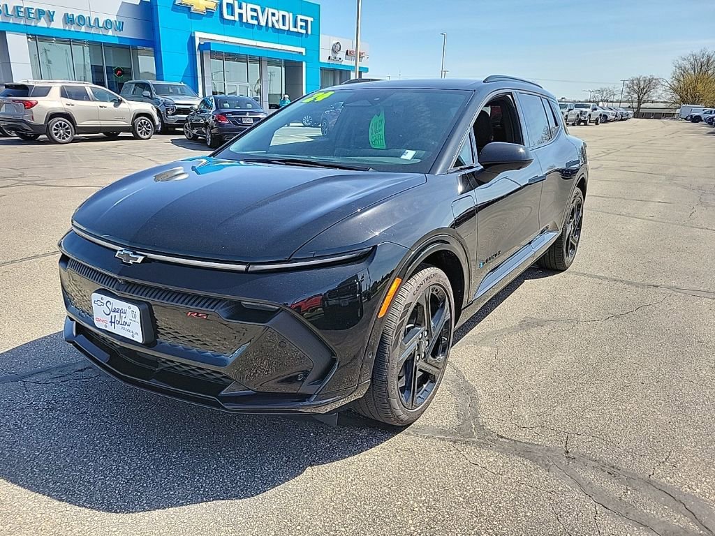 Used 2024 Chevrolet Equinox EV RS FWD image 1