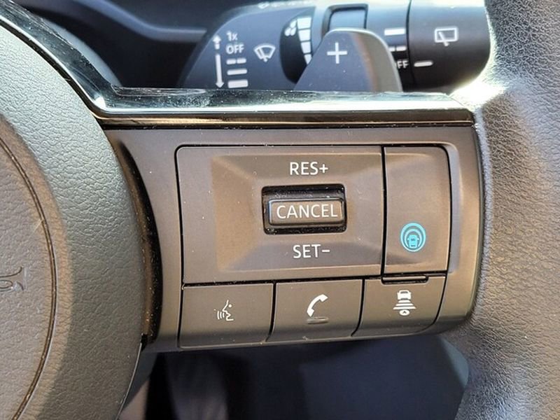 Used 2023 Nissan Rogue SV image 23