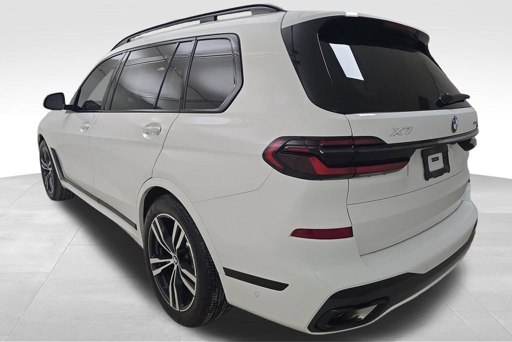 Certified 2024 BMW X7 xDrive40i w/ Executive Package image 7