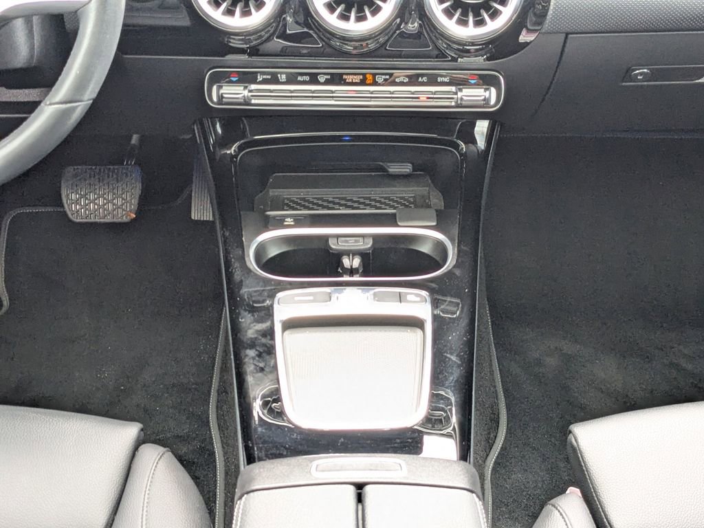 Used 2024 Mercedes-Benz CLA 250 4MATIC image 17