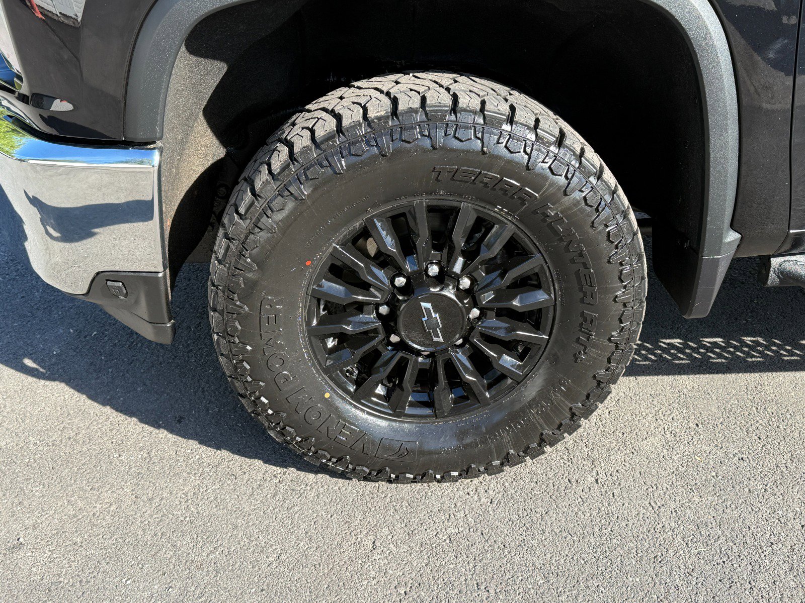 Used 2022 Chevrolet Silverado 3500 LT w/ Convenience Package AWD/4WD image 9