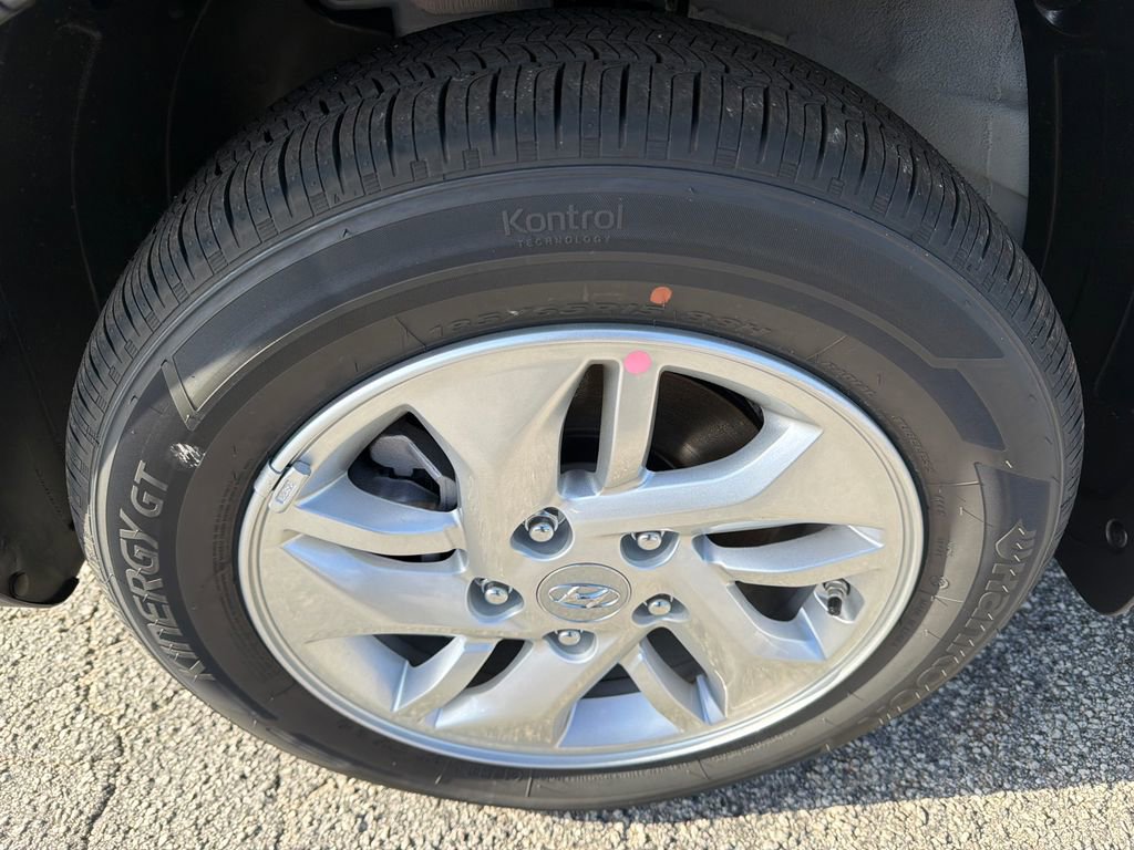 New 2026 Hyundai Venue SE image 11