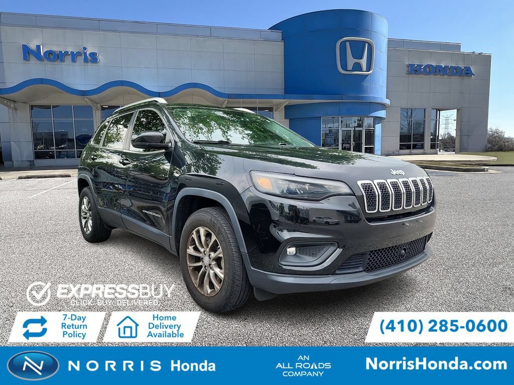 Used 2021 Jeep Cherokee Latitude Lux w/ Comfort/Convenience Group AWD/4WD image 1