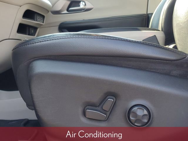 Used 2022 Chrysler Pacifica Touring-L image 18