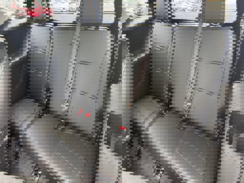 Used 2020 Chevrolet Traverse Premier w/ Redline Edition image 7