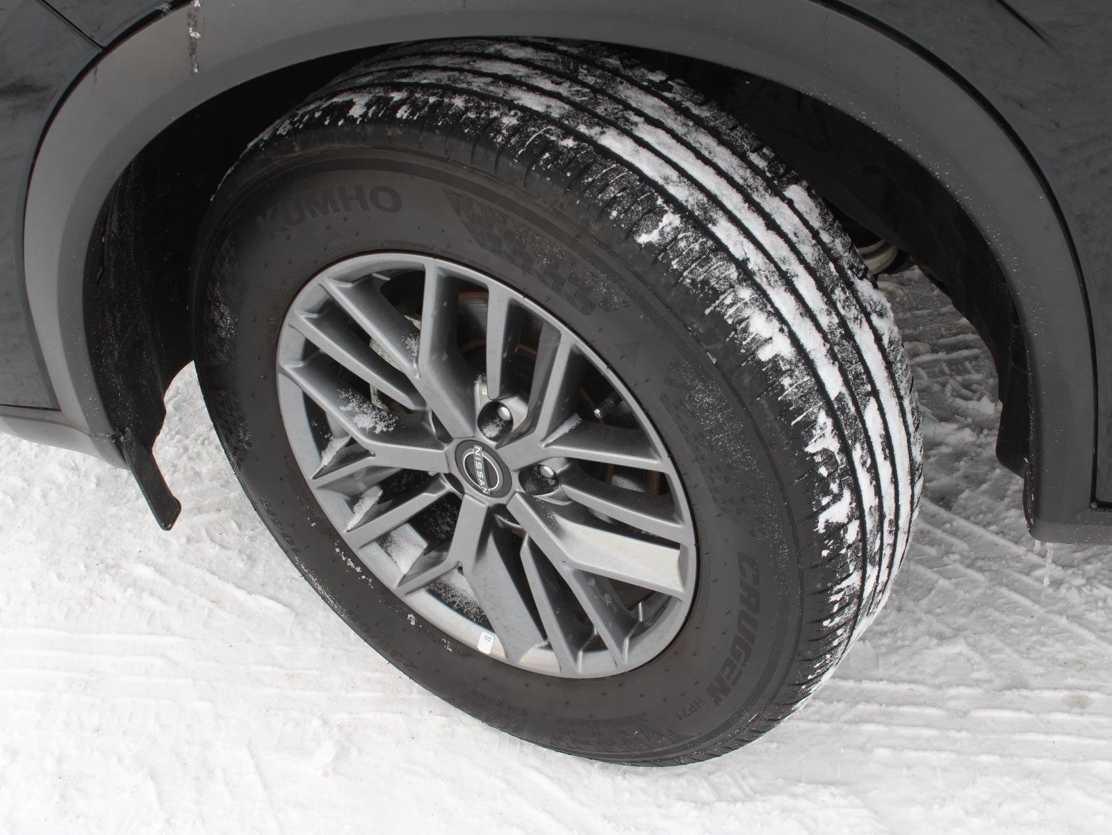 Used 2024 Nissan Rogue S image 18