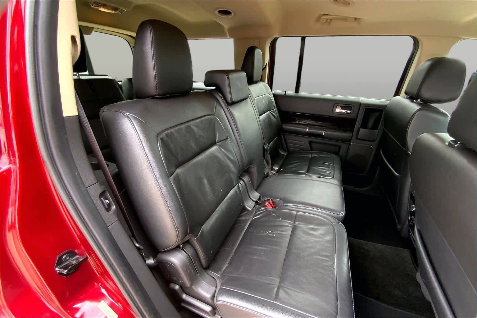 Used 2016 Ford Flex SEL w/ Equipment Group 202A FWD image 17