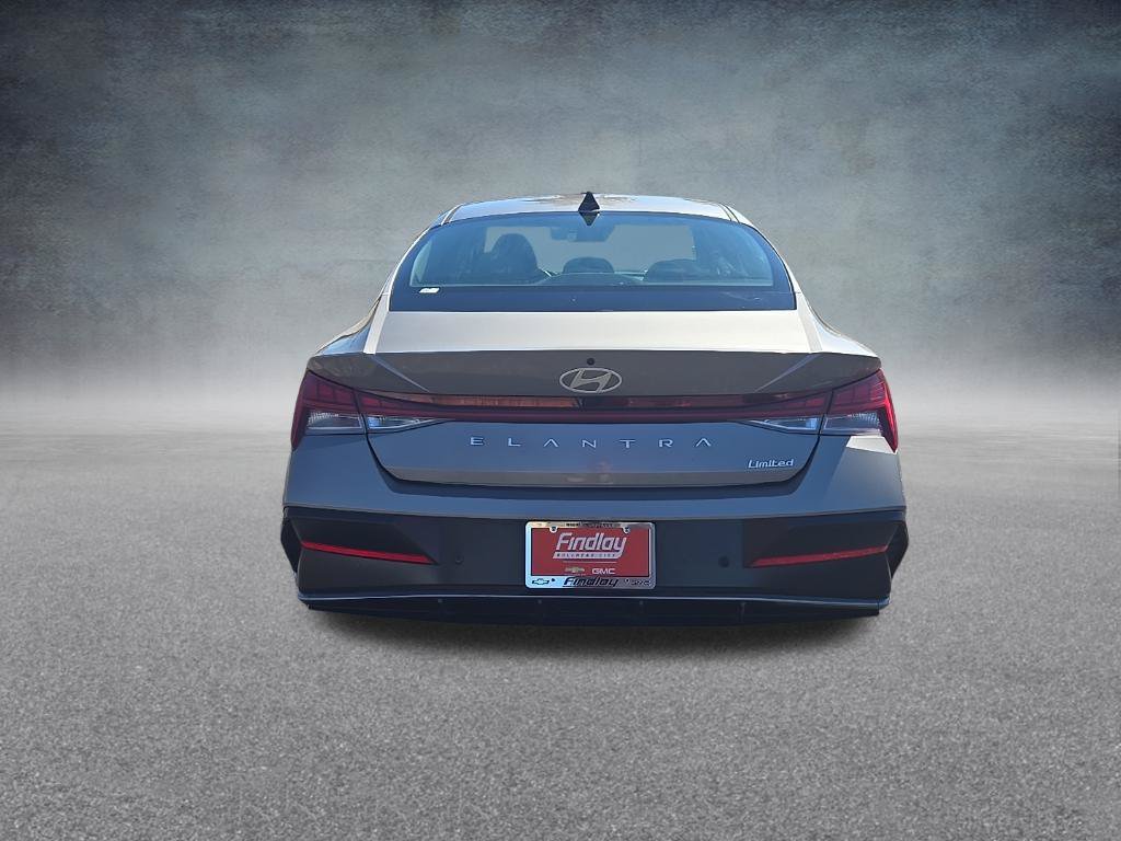 Used 2024 Hyundai Elantra Limited FWD image 5