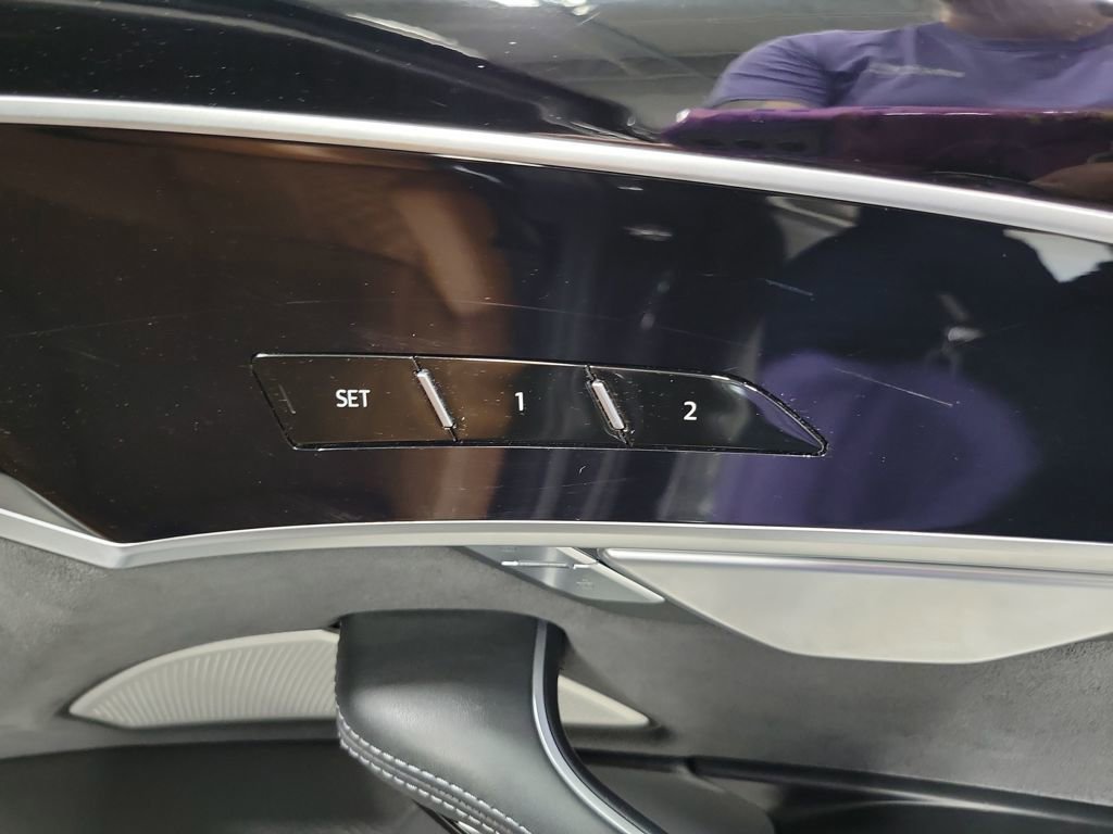 Used 2022 Audi S8 image 24