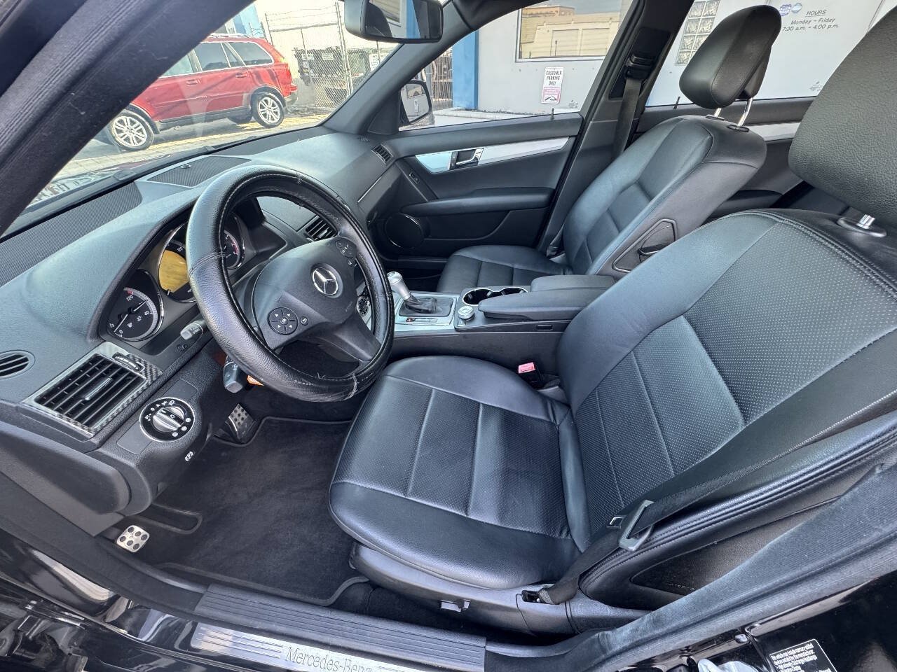 Used 2009 Mercedes-Benz C 300 Sedan image 29
