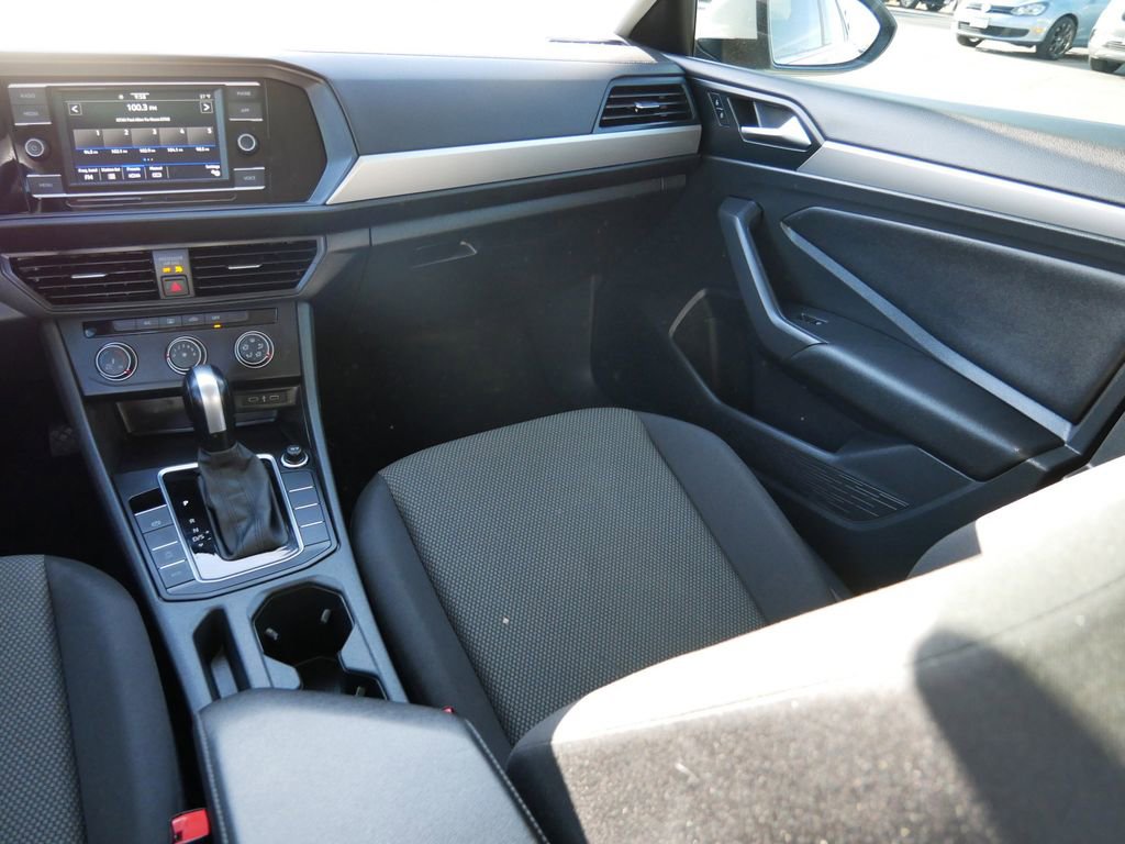 Used 2021 Volkswagen Jetta S w/ Driver Assistance Package image 15