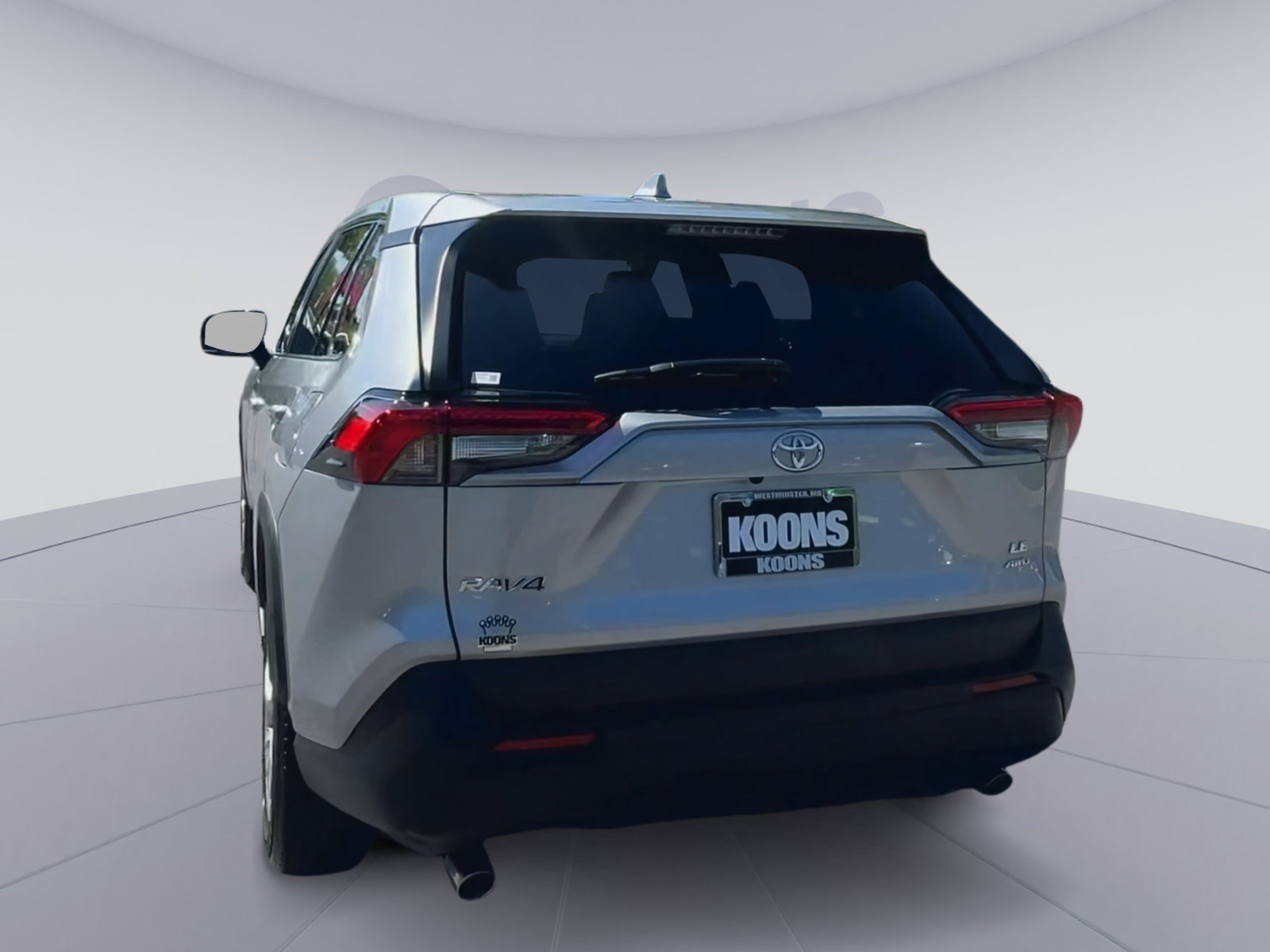 Used 2024 Toyota RAV4 LE AWD/4WD image 10