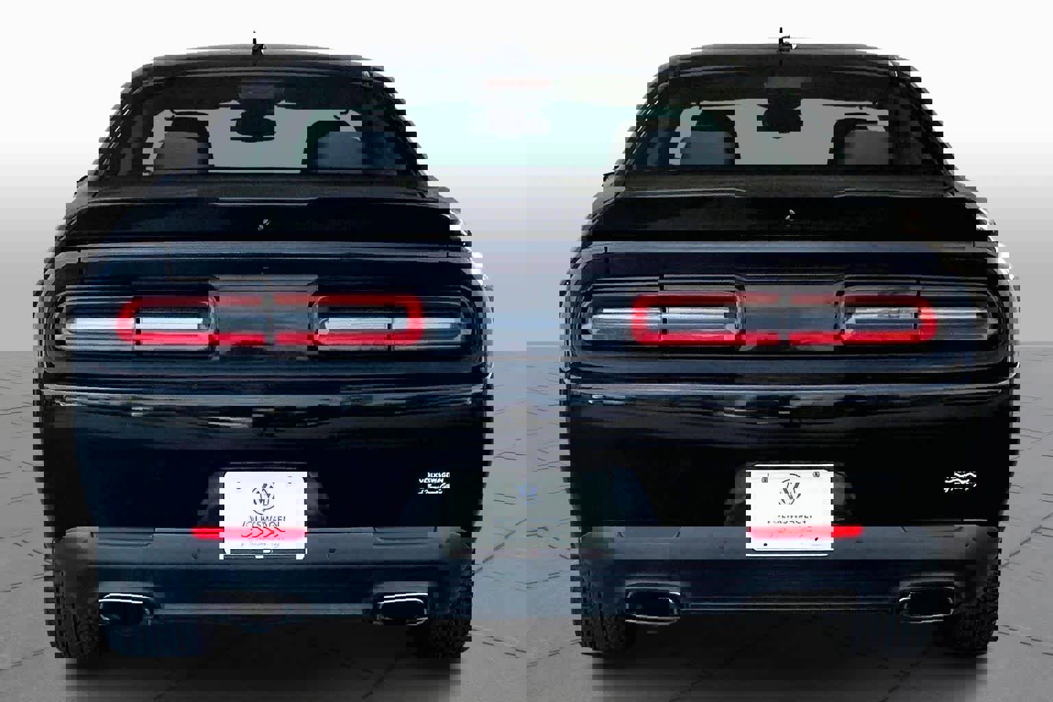 Used 2015 Dodge Challenger SXT w/ Sound Group image 5