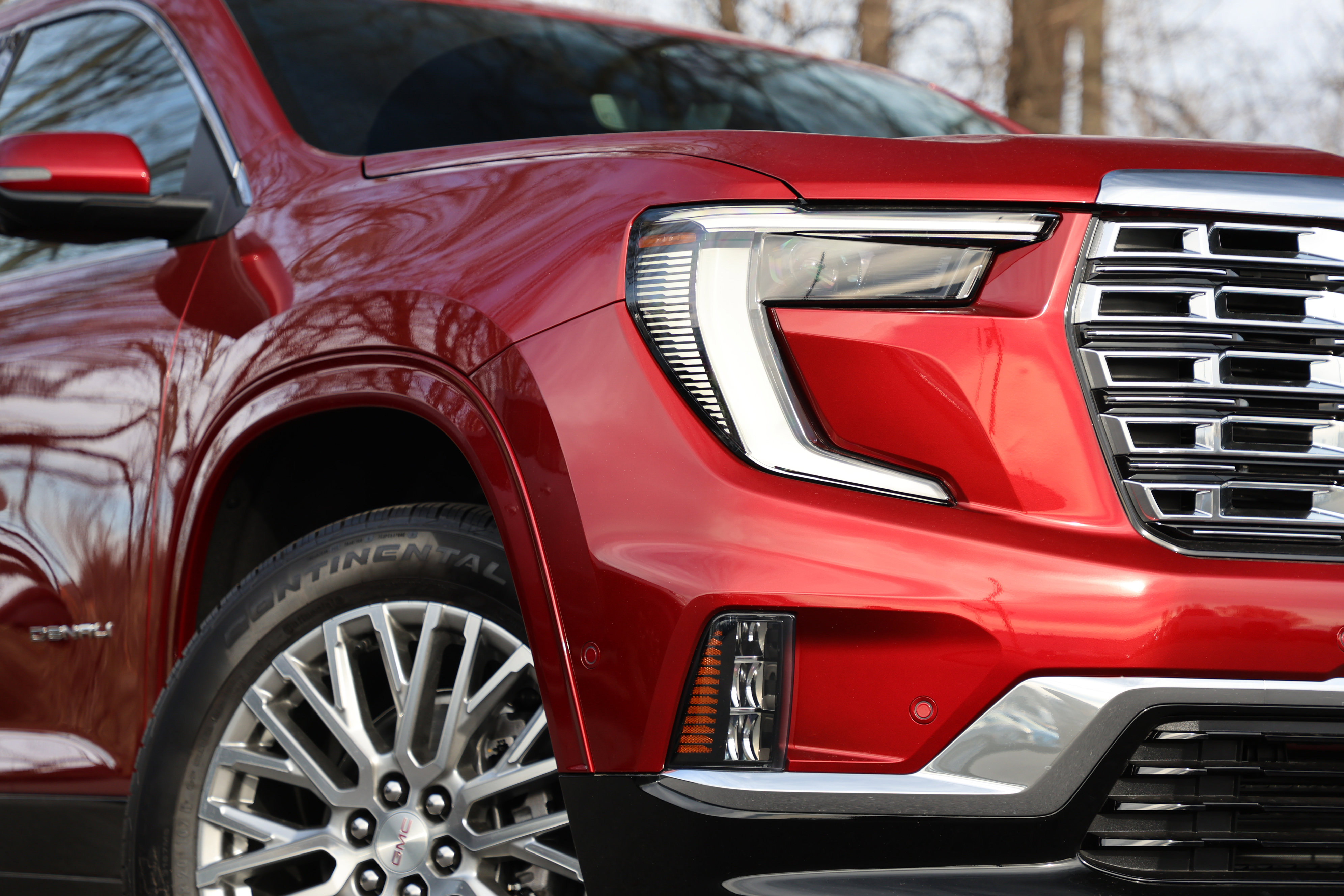 New 2026 GMC Acadia Denali w/ Super Cruise Package image 3