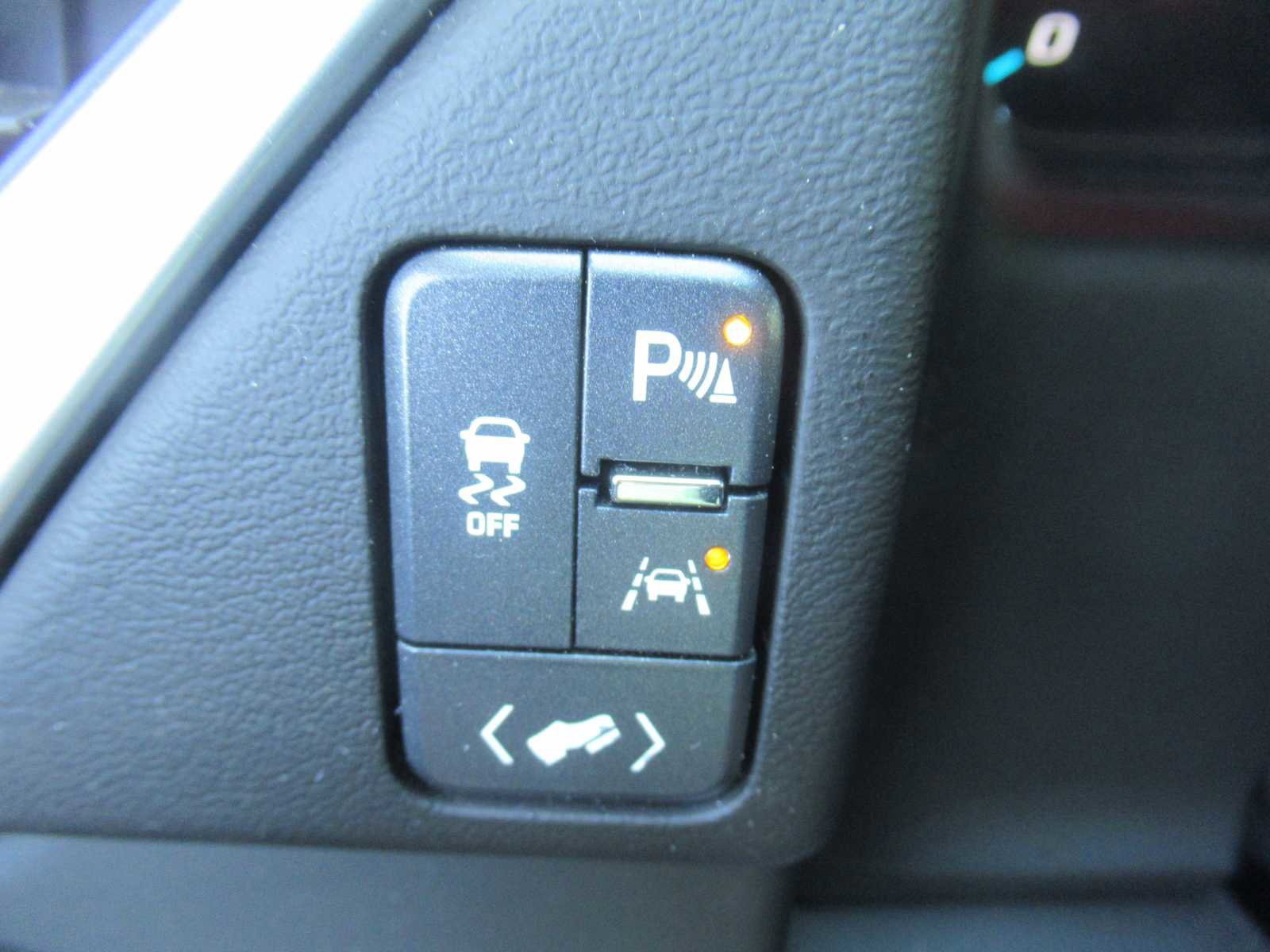 Used 2017 Chevrolet Tahoe LT image 24