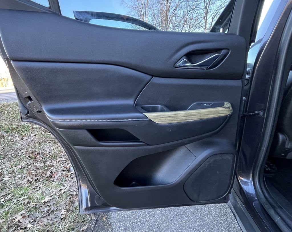 Used 2019 GMC Acadia Denali w/ Technology Package image 16