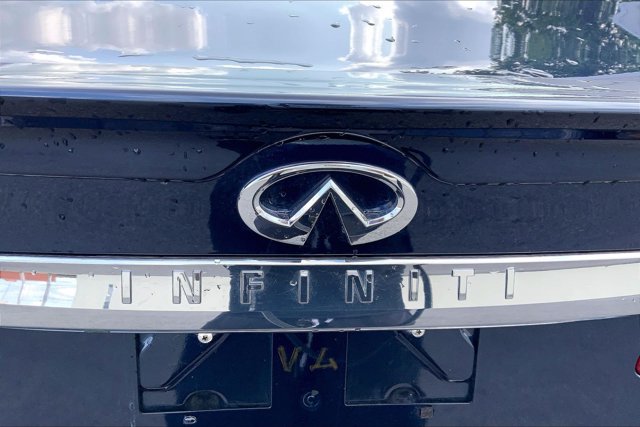 Used 2018 INFINITI Q70 Luxe AWD/4WD image 31
