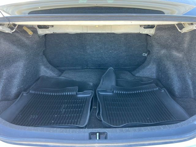 Used 2019 Toyota Corolla L w/ Carpet Mat Package (TMS) image 25