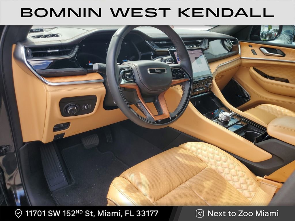 Used 2023 Jeep Grand Cherokee Summit image 20