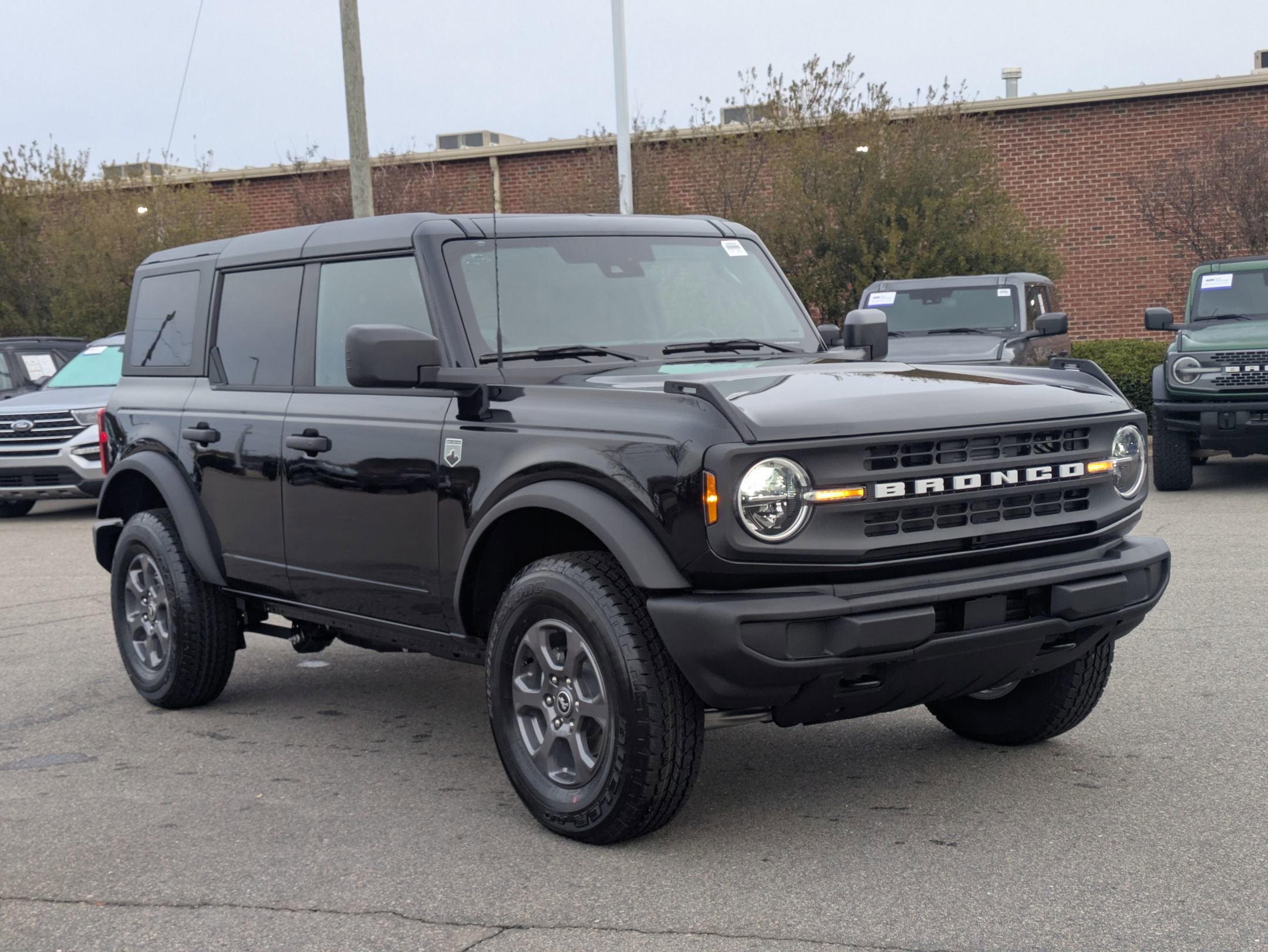 New 2026 Ford Bronco Big Bend AWD/4WD image 2