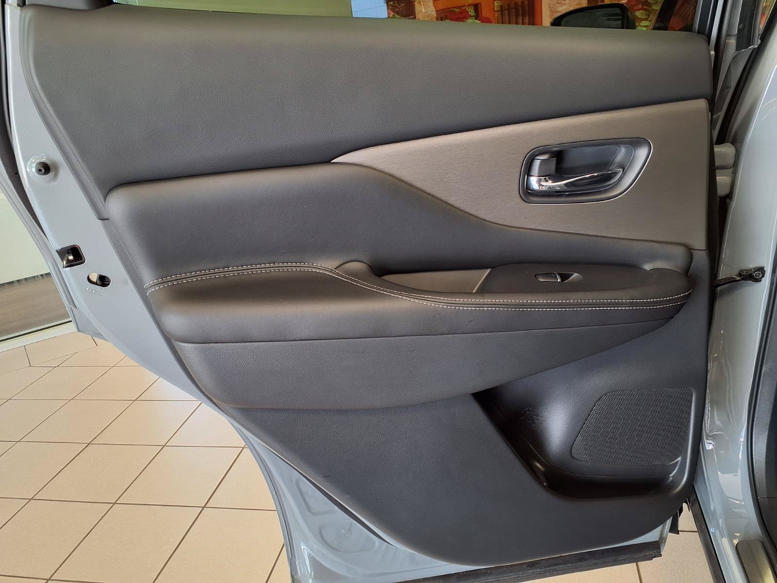 Used 2024 Nissan Murano SL AWD/4WD image 18
