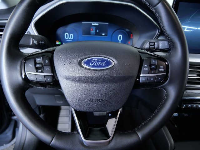 Certified 2023 Ford Escape Platinum w/ Premium Technology Package AWD/4WD image 18