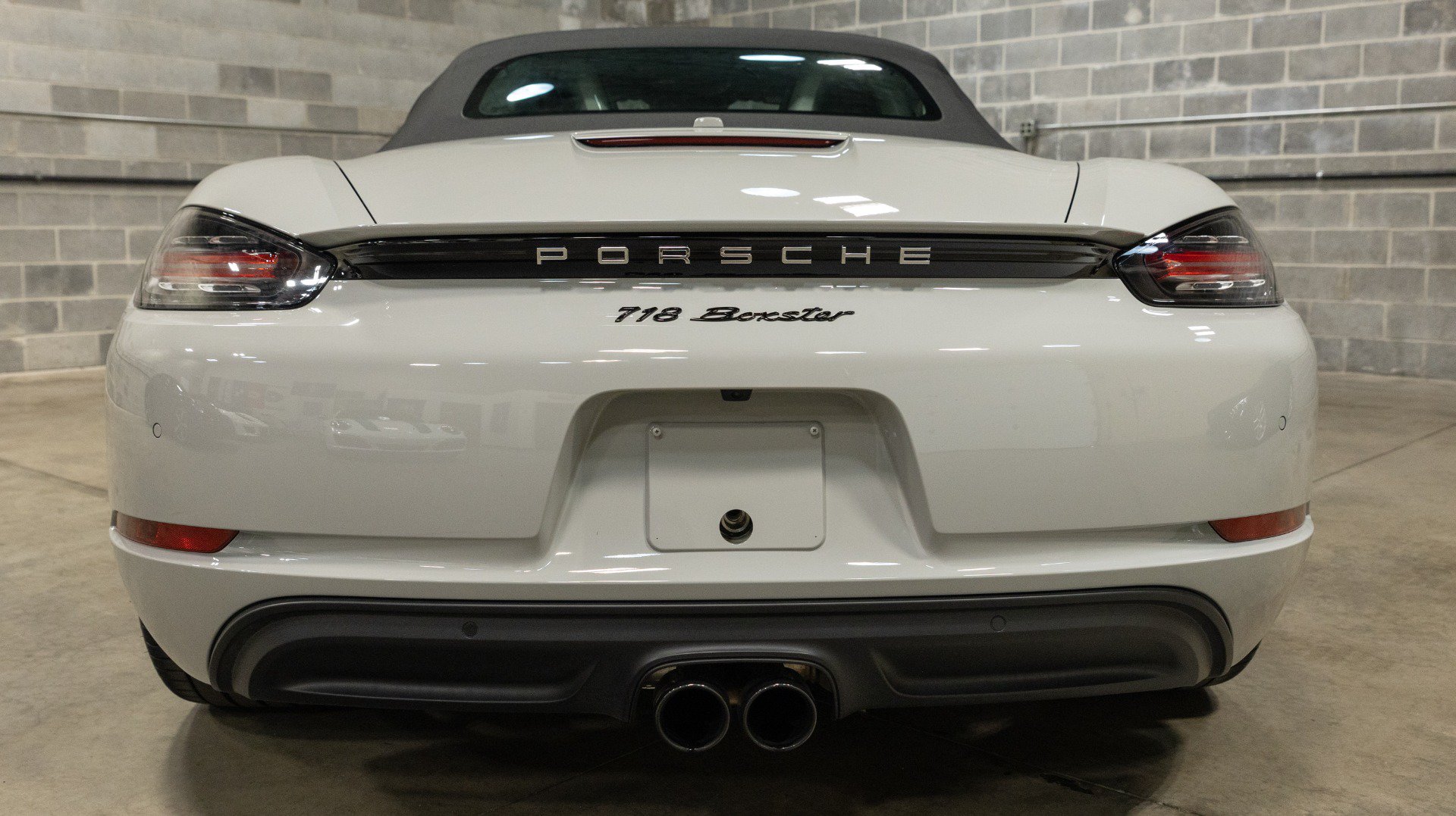 Used 2021 Porsche 718 Boxster RWD image 28