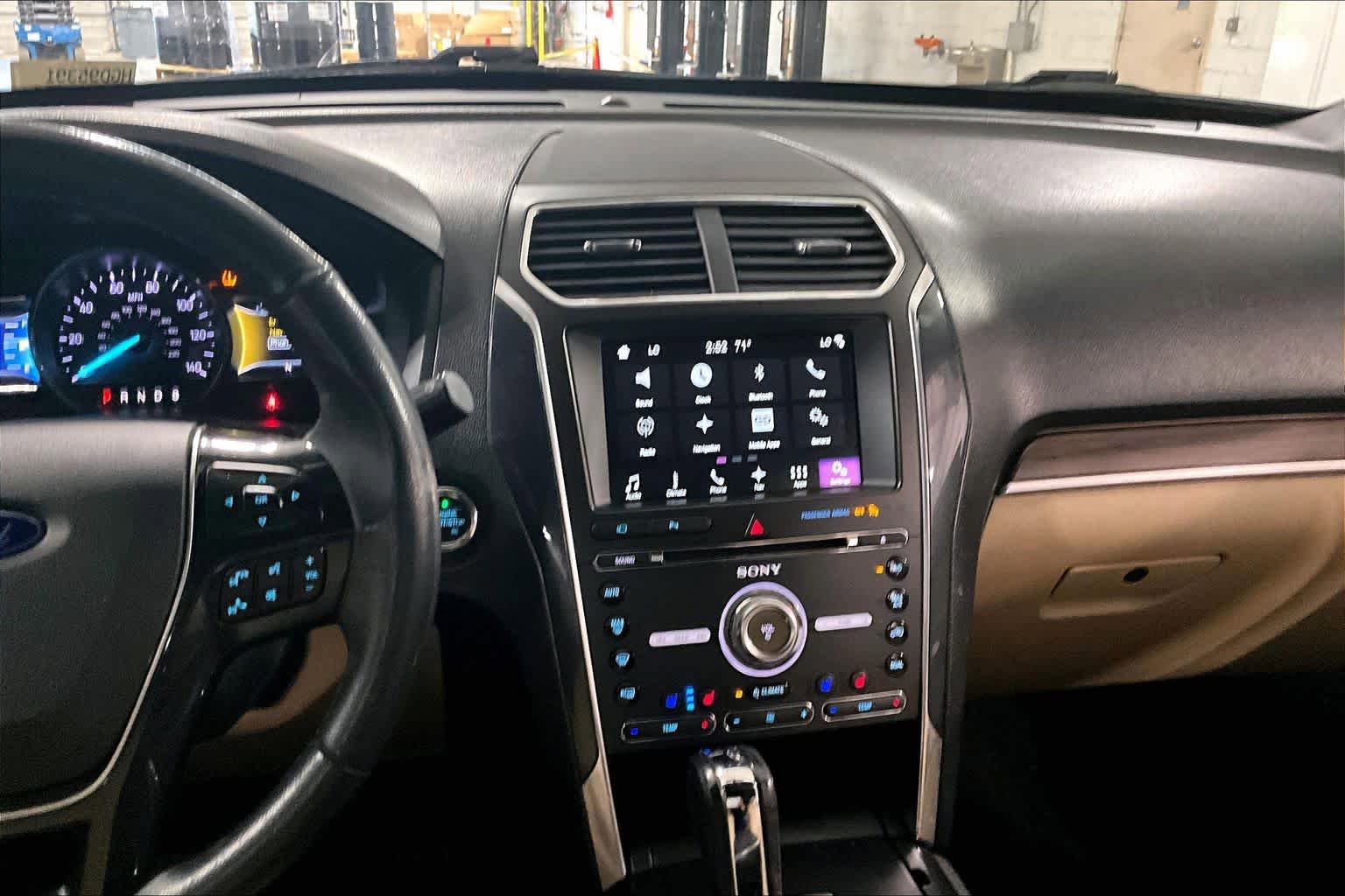 Used 2017 Ford Explorer Limited FWD image 7