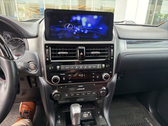 Used 2022 Lexus GX 460 Luxury w/ Off Road Package AWD/4WD image 7