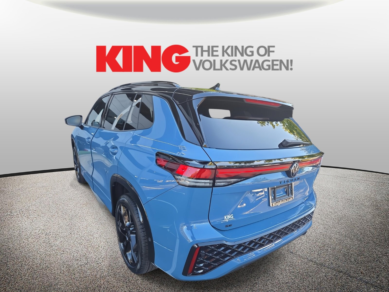 New 2025 Volkswagen Tiguan SE R-Line image 5