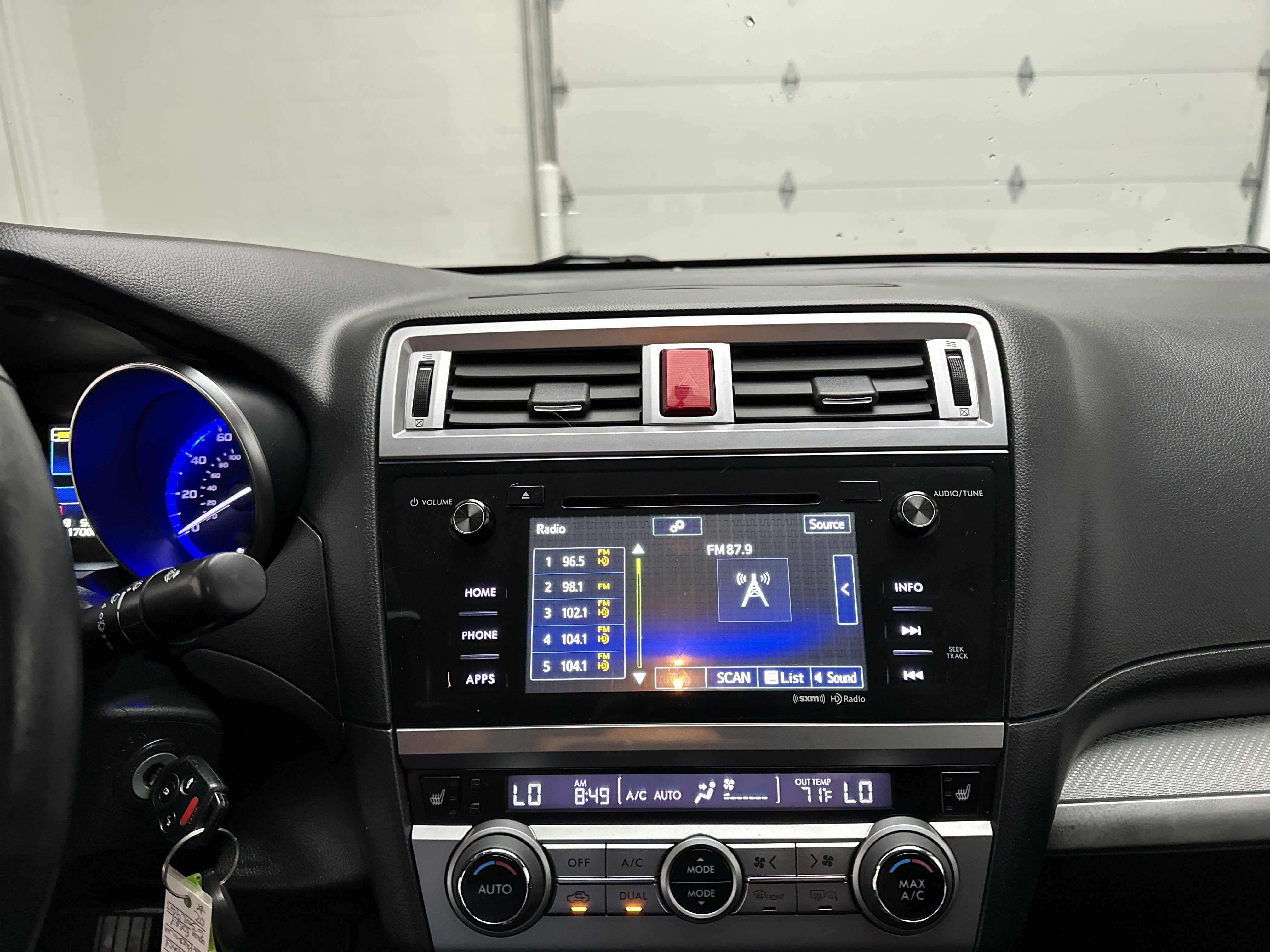 Used 2016 Subaru Legacy 2.5i Premium AWD/4WD image 26