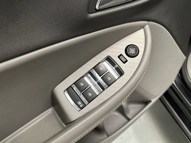 Used 2017 Chevrolet Impala LS FWD image 18