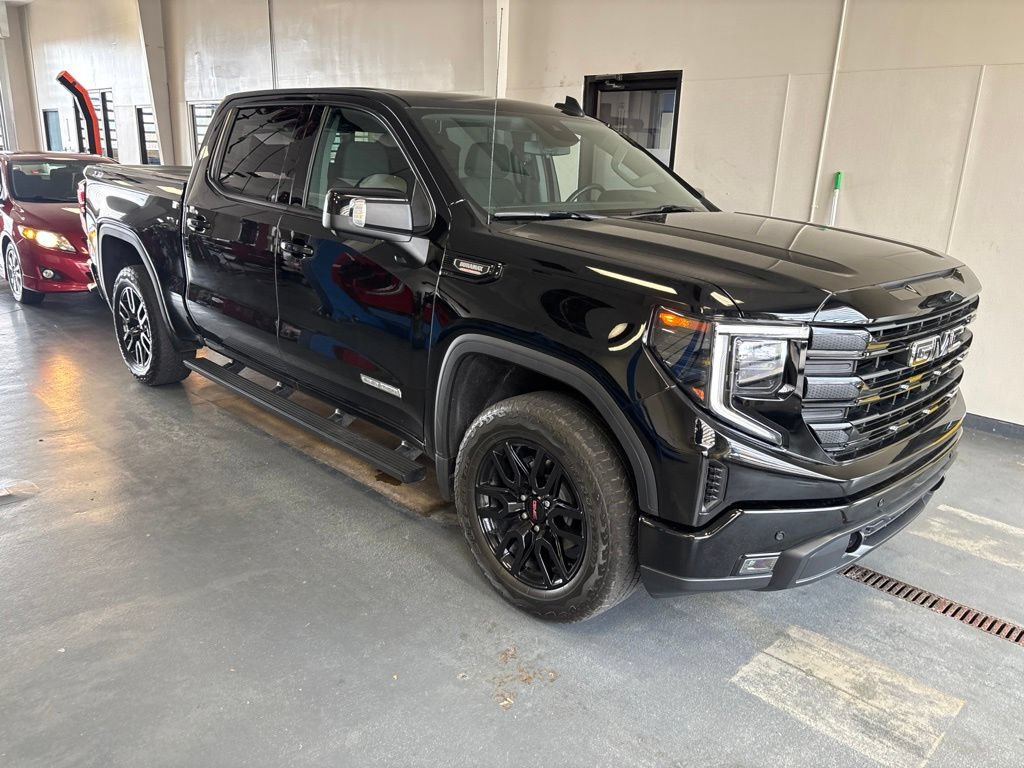 Used 2025 GMC Sierra 1500 Elevation w/ Preferred Package AWD/4WD image 8