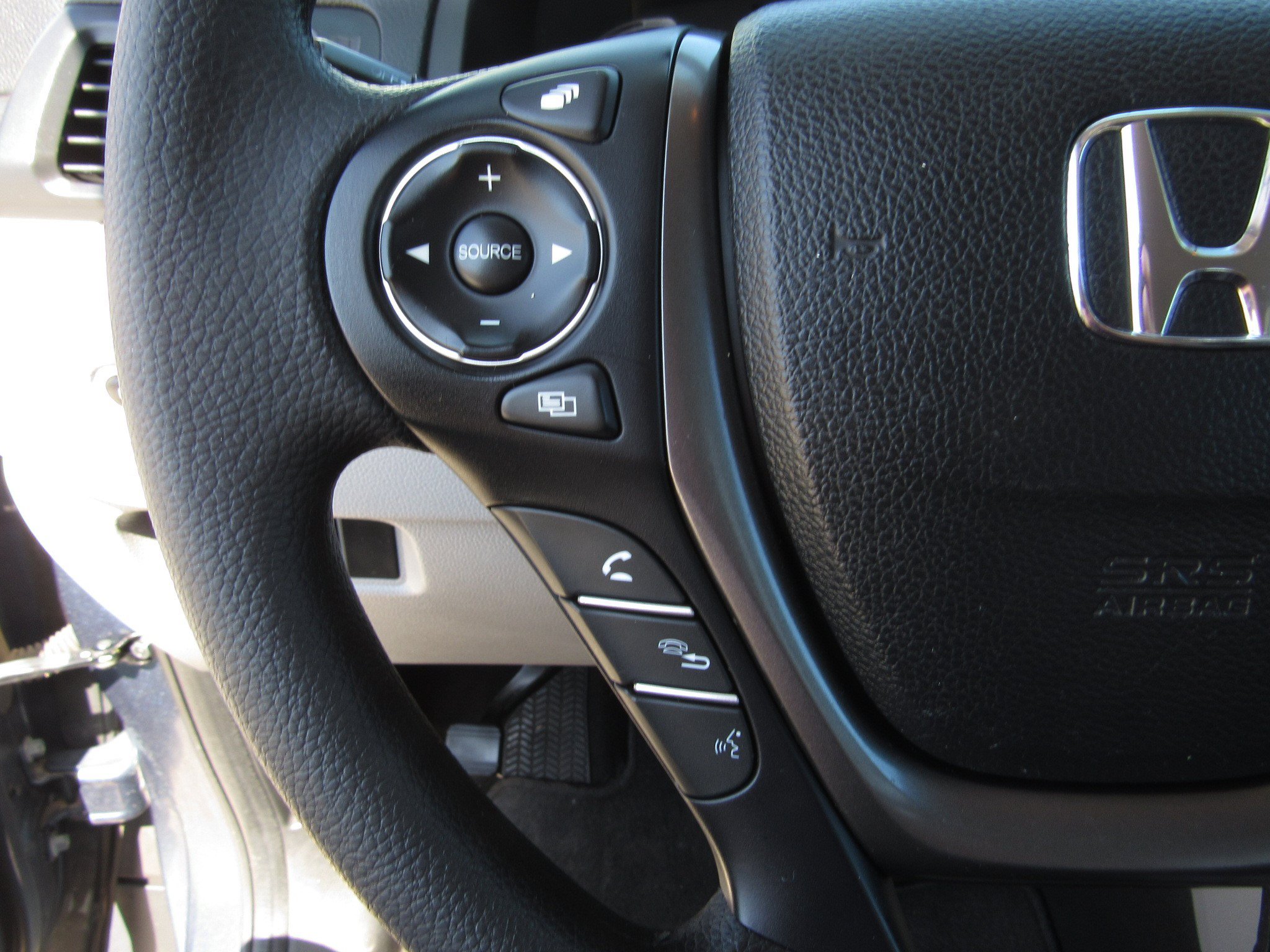 Used 2017 Honda Pilot EX image 23
