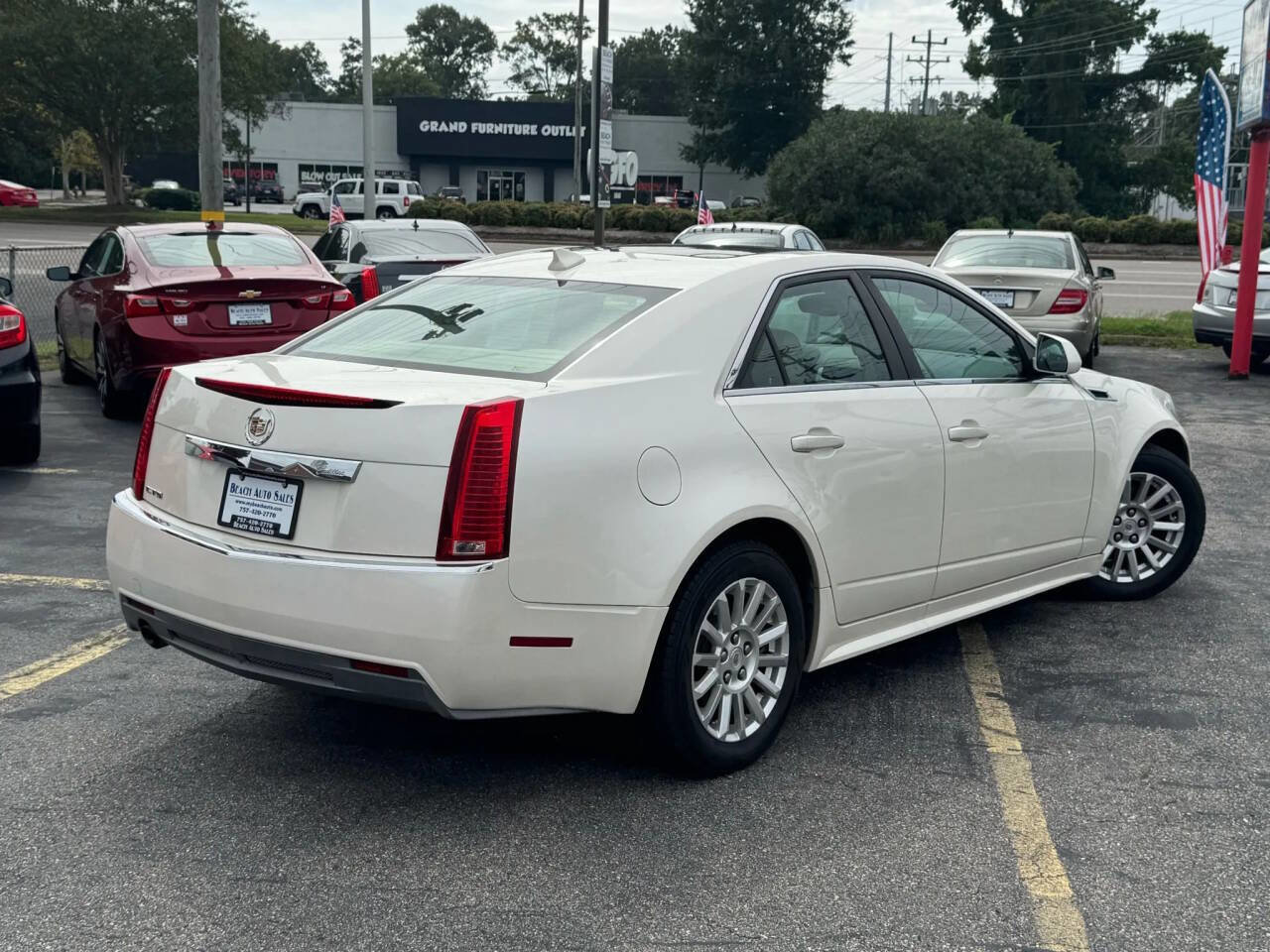 Used 2011 Cadillac CTS Luxury image 3