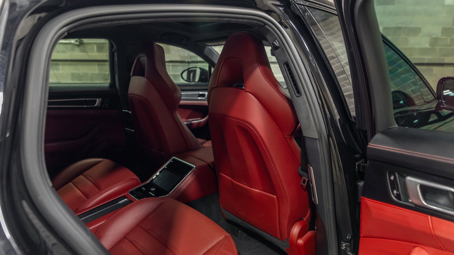 Used 2020 Porsche Panamera GTS image 70