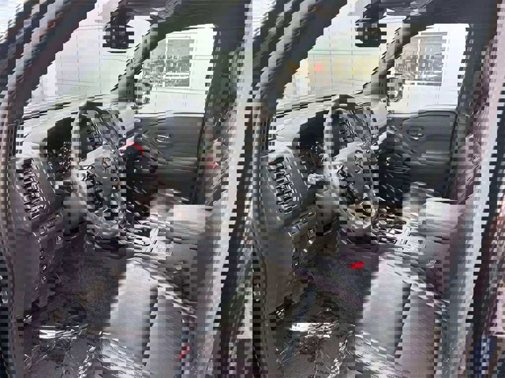 Certified 2022 Nissan Frontier PRO-4X w/ Pro-4X Premium Package image 16