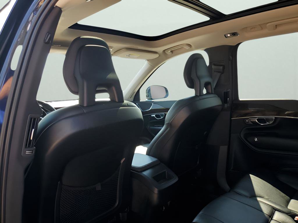 Used 2017 Volvo XC90 T5 Momentum w/ Vision Package image 17