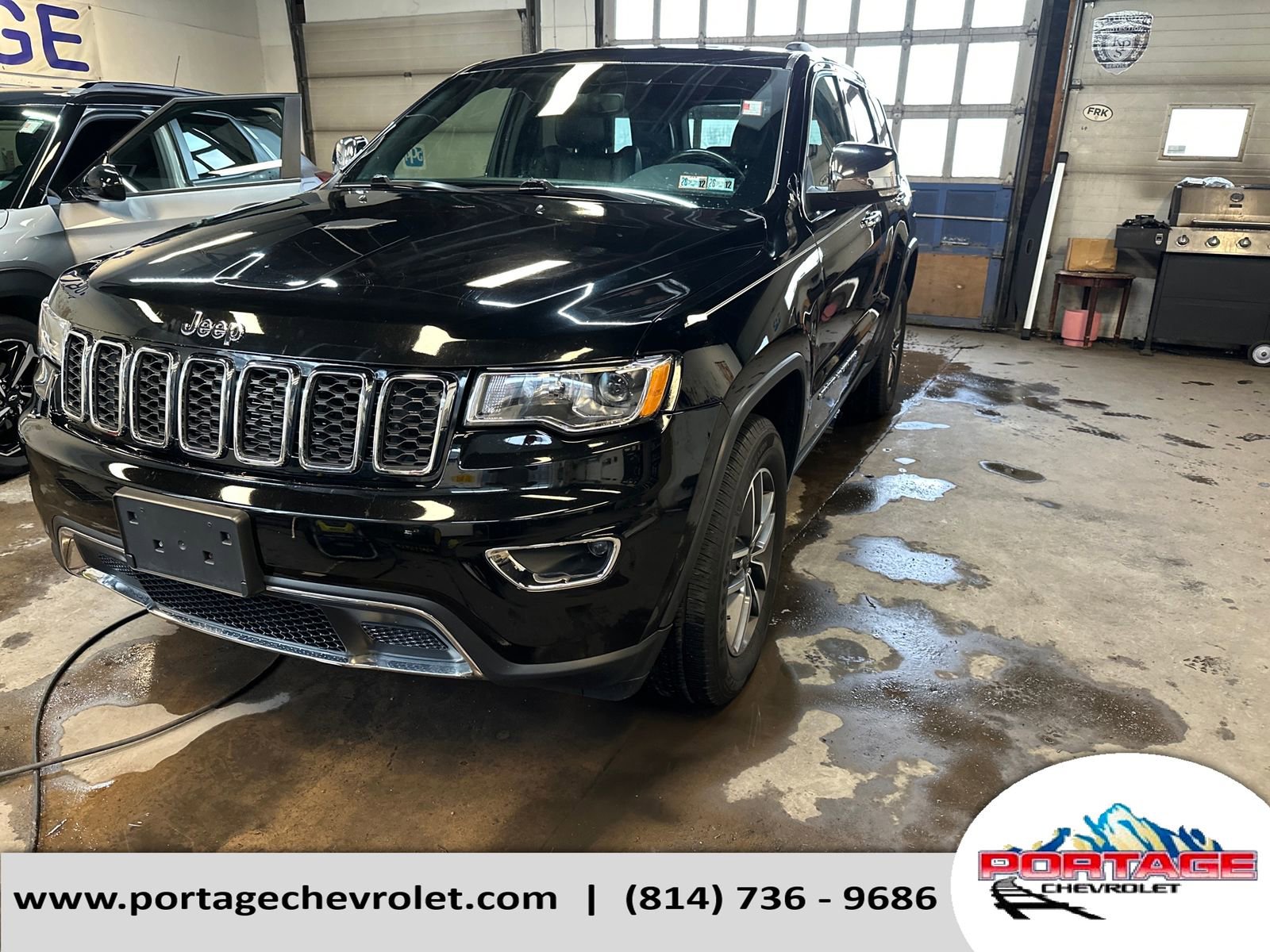 Used 2021 Jeep Grand Cherokee Limited w/ Trailer Tow Group IV image 1