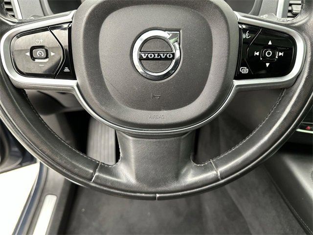 Used 2020 Volvo XC90 T5 Momentum image 14