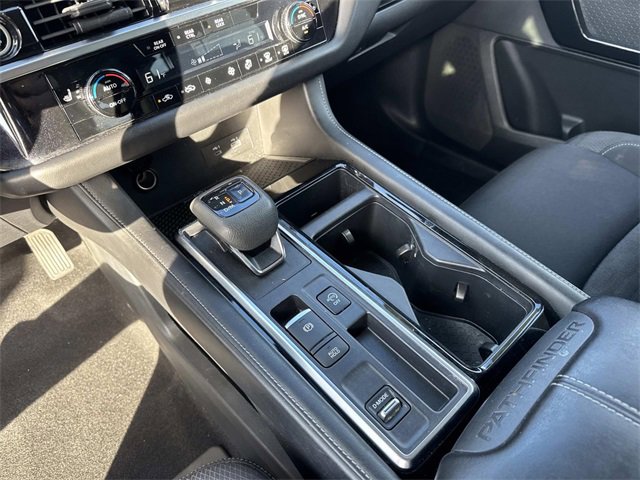 Used 2022 Nissan Pathfinder SV image 25