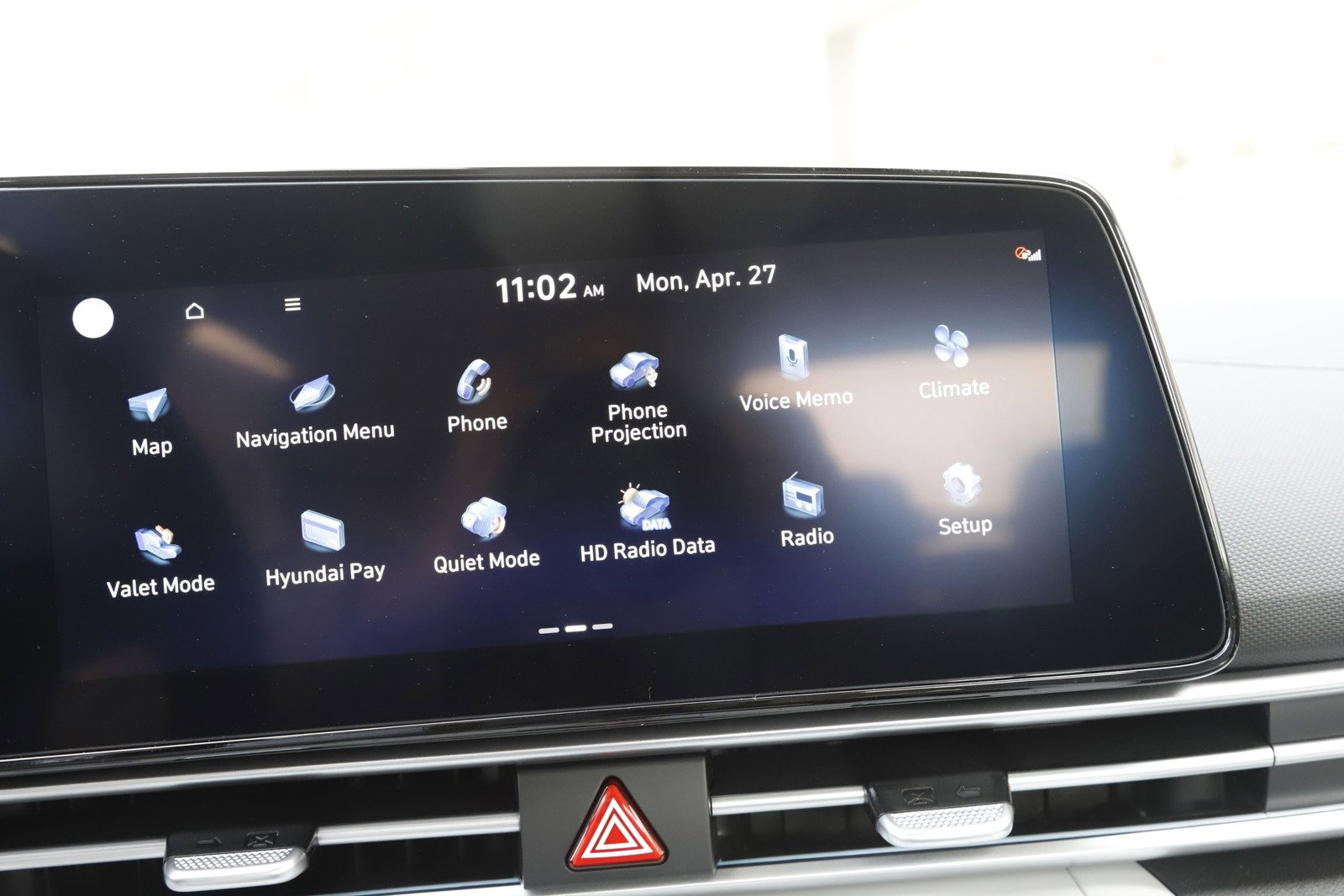 New 2026 Hyundai Elantra Limited FWD image 24